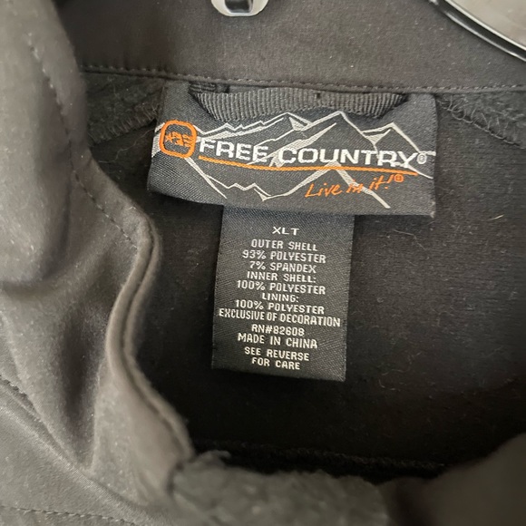 Free Country Water Resistant Black Jacket - Picture 5 of 13